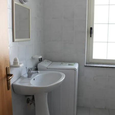 Casa Ionica * Crucoli