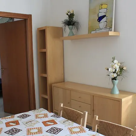 Casa Ionica * Crucoli